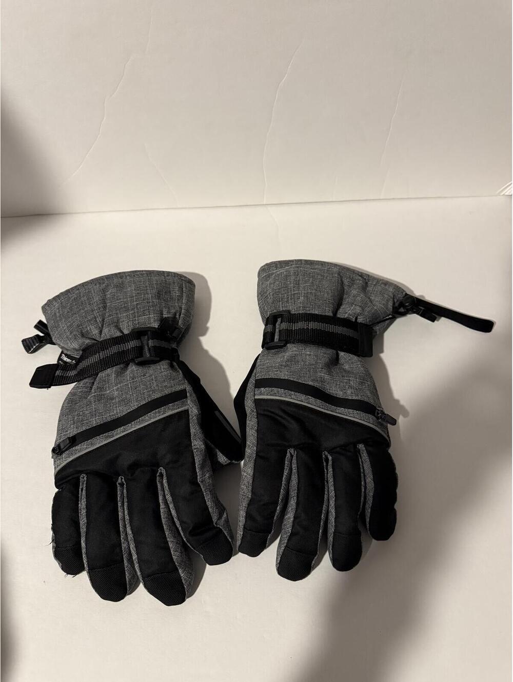 Black Ski Gloves